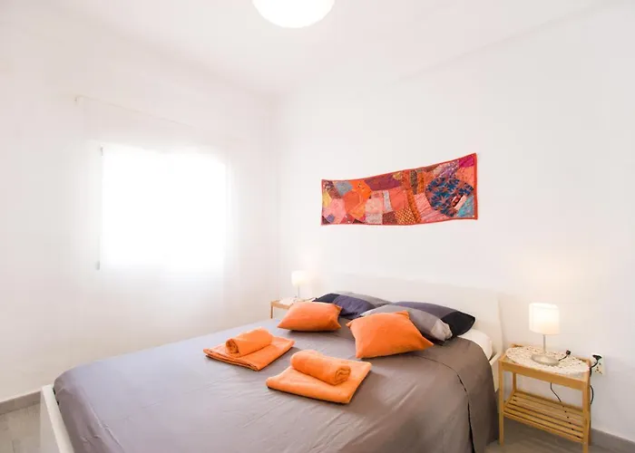 Bollywood Style 4th Floor By Stairs Apartment Malaga